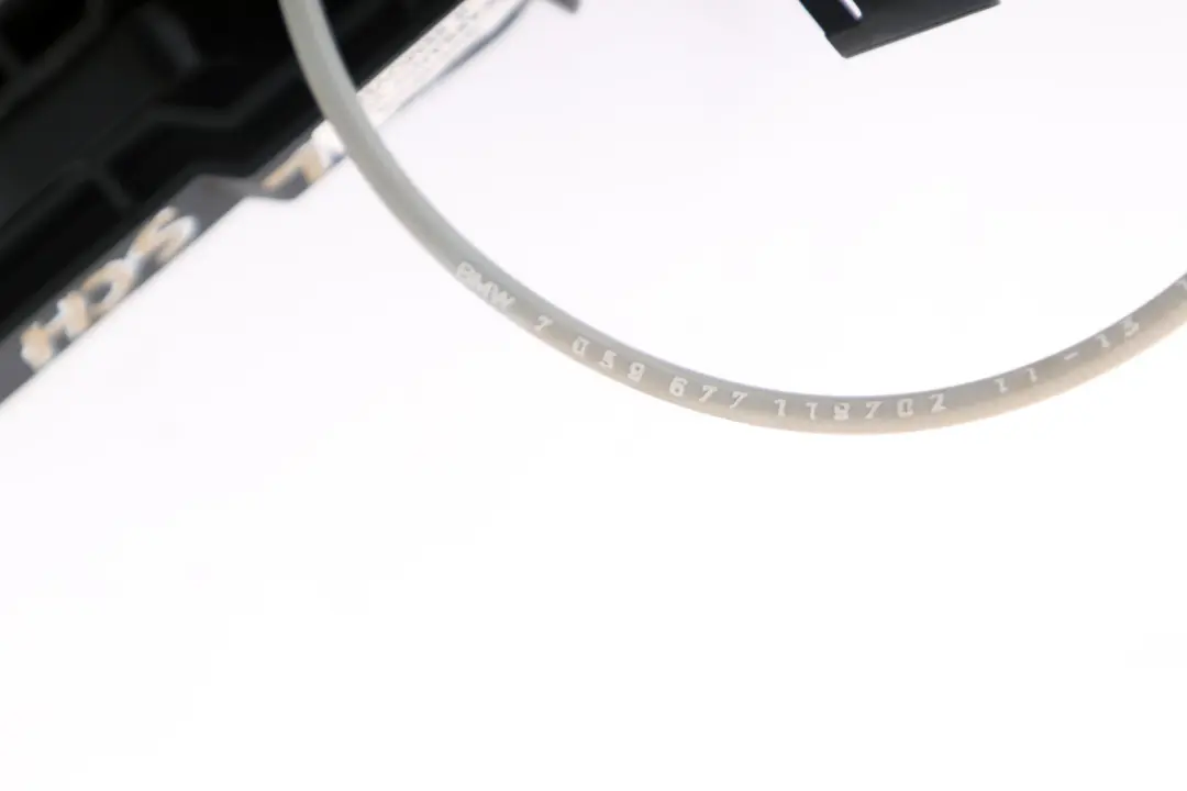 BMW 1 Series 1 E87 Complete Front Left Grab Handle N/S Schwarz 2 - SKU rhd-7059677-SCH1 - Part number 7059677