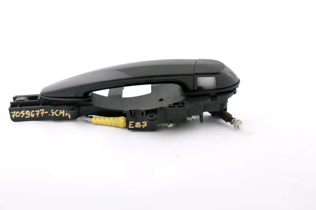 Complete Front Left Grab Handle N/S Schwarz 2 to BMW 1 Series 1 E87 with Part number 7059677 BMW 1 Series 1 E87 Complete Front Left Grab Handle N/S Schwarz 2 - SKU rhd-7059677-SCH1 - Part number 7059677