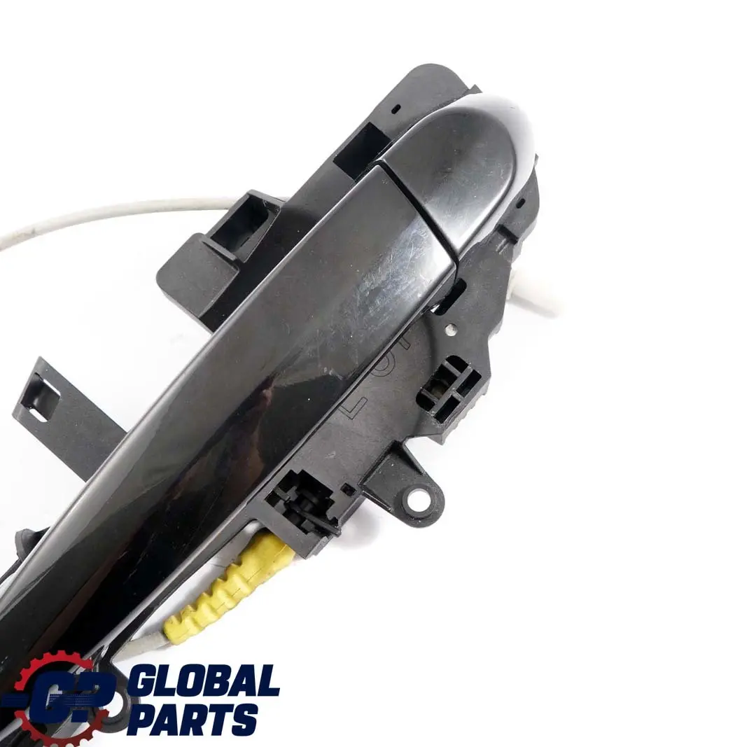 Complete Front Left Grab Handle N/S Schwarz 2 Black - 668 to BMW 1 Series 2 E87 with Part number 7059677 BMW 1 Series 2 E87 Complete Front Left Grab Handle N/S Schwarz 2 Black - 668 - SKU rhd-7059677-SCH2 - Part number 7059677
