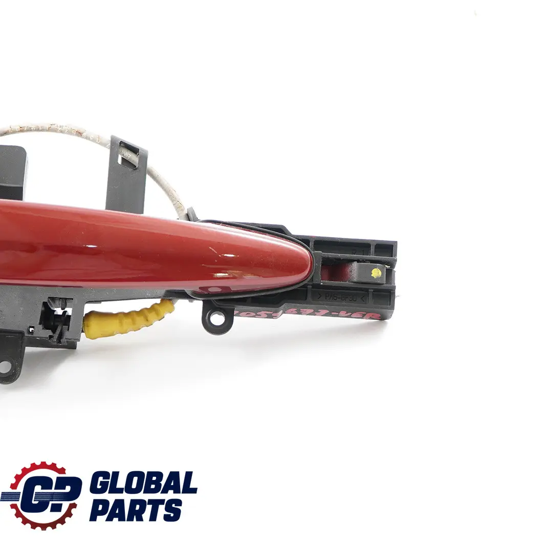 Front Right Door Grab Handle O/S Vermilionrot Metallic A82 to BMW 1 Series E81 E87 with Part number 7059677 BMW 1 Series E81 E87 Front Right Door Grab Handle O/S Vermilionrot Metallic A82 - SKU rhd-7059677-VER - Part number 7059677