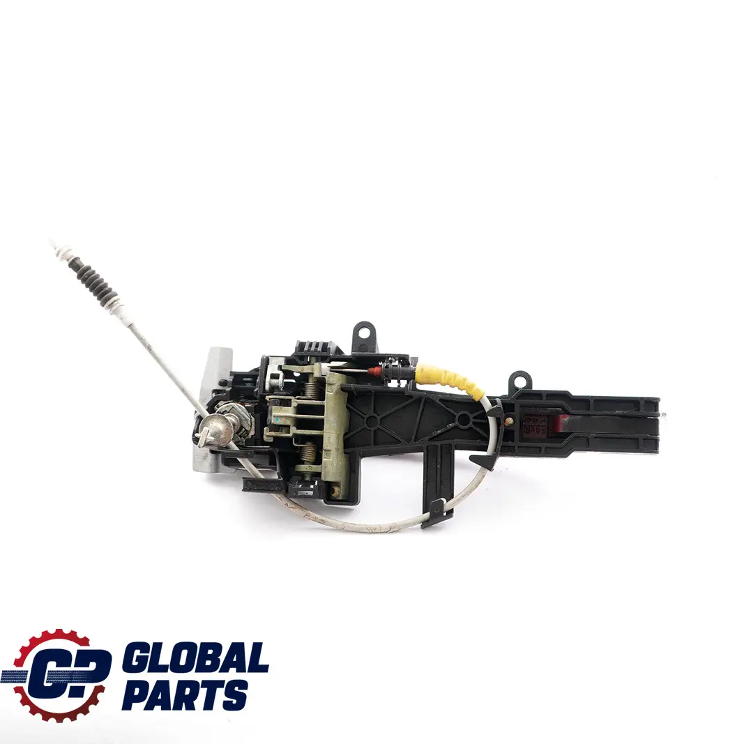 Front Right Door Grab Handle O/S Vermilionrot Metallic A82 to BMW 1 Series E81 E87 with Part number 7059677 BMW 1 Series E81 E87 Front Right Door Grab Handle O/S Vermilionrot Metallic A82 - SKU rhd-7059677-VER - Part number 7059677