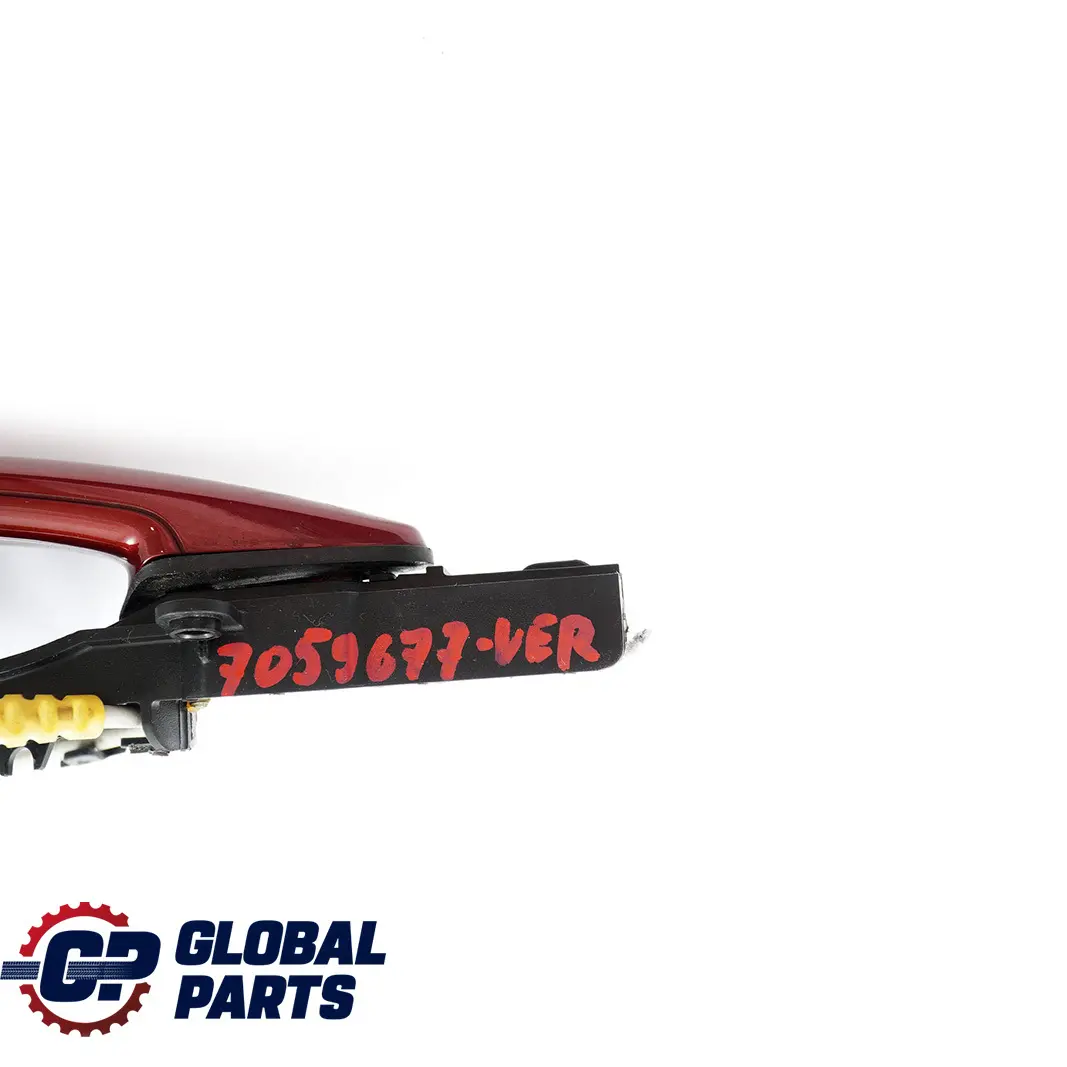 Front Right Door Grab Handle O/S Vermilionrot Metallic A82 to BMW 1 Series E81 E87 with Part number 7059677 BMW 1 Series E81 E87 Front Right Door Grab Handle O/S Vermilionrot Metallic A82 - SKU rhd-7059677-VER - Part number 7059677