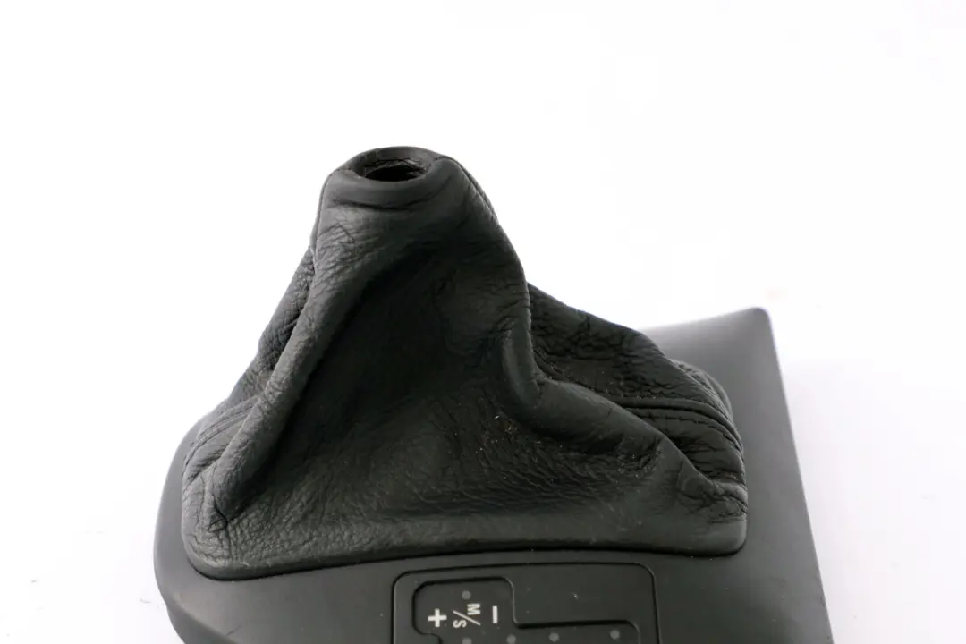 Selector Trim Cover to BMW X5 Series E53 Automatic Gear with Part number 7060446 BMW X5 Series E53 Automatic Gear Selector Trim Cover - SKU rhd-7060446-1 - Part number 7060446