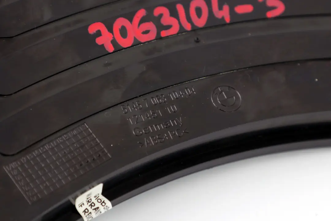 Drink Holder Right Drivers Side O/S Black to BMW 5 Series 3 E60 E61 Cup with Part number 7063104 BMW 5 Series 3 E60 E61 Cup Drink Holder Right Drivers Side O/S Black - SKU rhd-7063104-3 - Part number 7063104