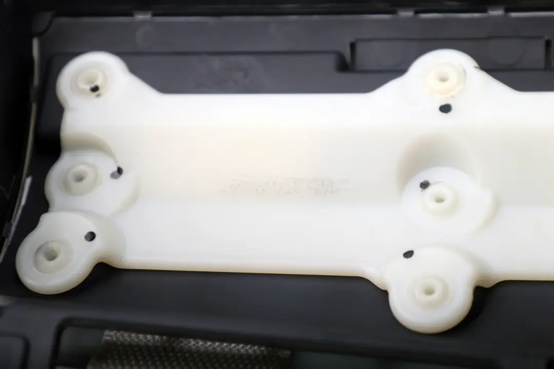 Instrument Panel Decor Passenger N/S Anthracite to BMW Mini Cooper One R50 R53 with Part number 7063214 BMW Mini Cooper One R50 R53 Instrument Panel Decor Passenger N/S Anthracite - SKU rhd-7063214 - Part number 7063214