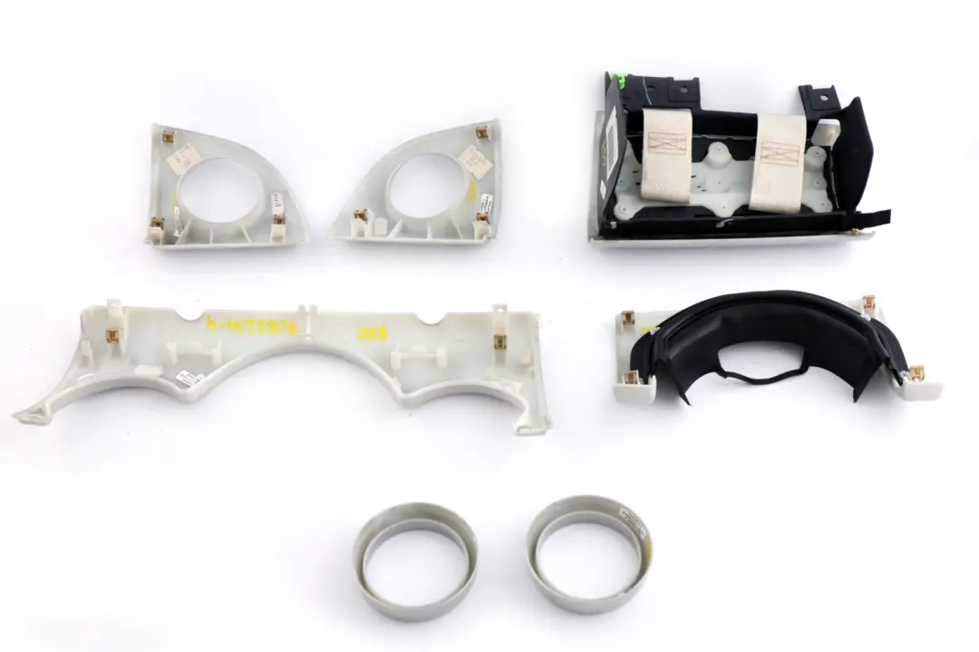Set Dashboard Panel Trim Strip Cover White Silver to BMW Mini Cooper 4 R50 R53 with Part number 7063244 BMW Mini Cooper 4 R50 R53 Set Dashboard Panel Trim Strip Cover White Silver - SKU rhd-7063244-4 - Part number 7063244