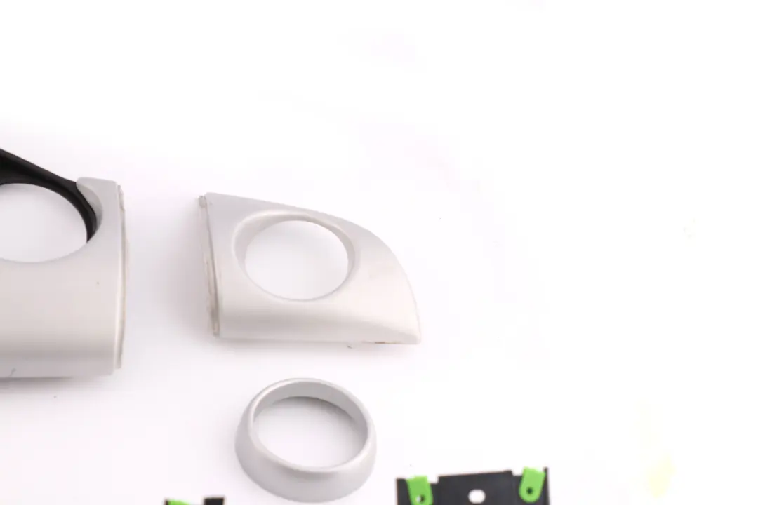 Set Dashboard Panel Trim Strip Cover White Silver to BMW Mini Cooper 5 R50 R53 with Part number 7063244 BMW Mini Cooper 5 R50 R53 Set Dashboard Panel Trim Strip Cover White Silver - SKU rhd-7063244-5 - Part number 7063244