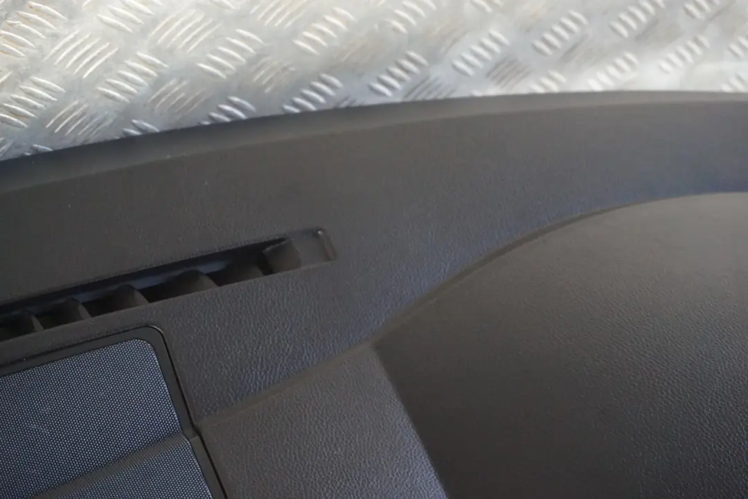 Dashboard Dash Trim Panel Black Beige to BMW 5 Series E60 E61 with Part number 7063271 BMW 5 Series E60 E61 Dashboard Dash Trim Panel Black Beige - SKU rhd-7063271 - Part number 7063271