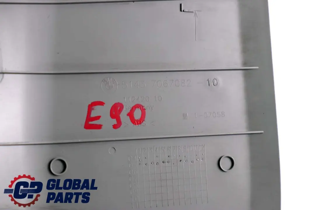 Lateral Trim Panel Front Right Grey O/S to BMW 3 Series E90 E90N E91 E92 E93 LCI with Part number 7067082 BMW 3 Series E90 E90N E91 E92 E93 LCI Lateral Trim Panel Front Right Grey O/S - SKU rhd-7067082-1 - Part number 7067082