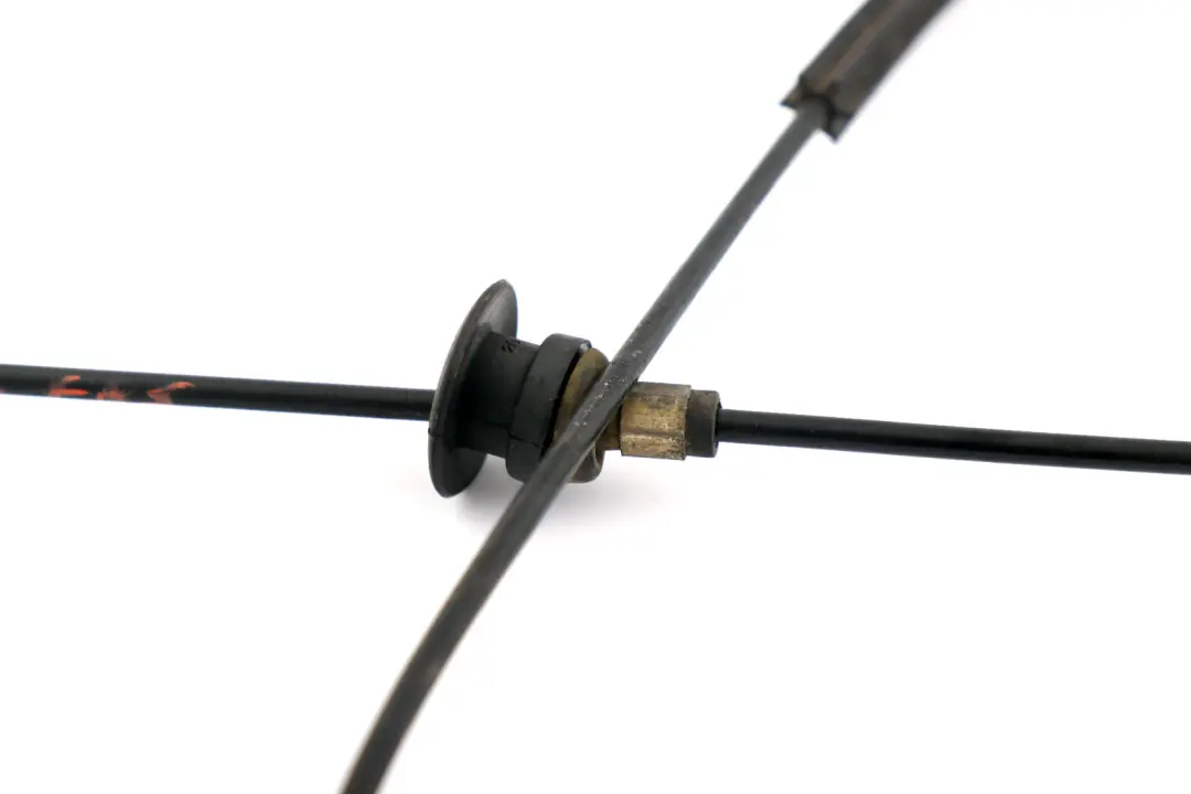 Bowden Cable Front Engine Hood Mechanism Bonnet to BMW Z4 Series E85 with Part number 7068815 BMW Z4 Series E85 Bowden Cable Front Engine Hood Mechanism Bonnet - SKU rhd-7068815 - Part number 7068815