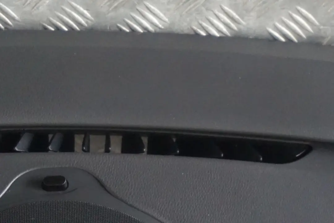 Dashboard Dash Trim Panel Cream Beige to BMW 6 Series E63 E64 Coupe Cabrio with Part number 7073621 BMW 6 Series E63 E64 Coupe Cabrio Dashboard Dash Trim Panel Cream Beige - SKU rhd-7073621 - Part number 7073621