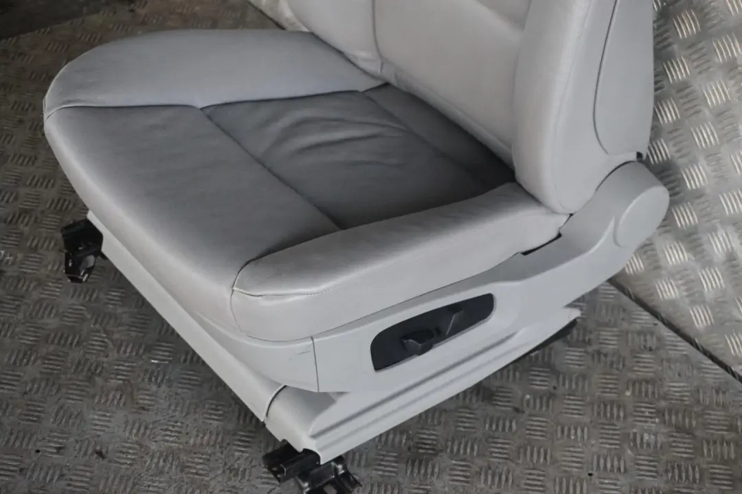 Heated Grey Leather Front Left N/S Seat Passenger Side to BMW 5 Series E60 E61 with Part number 7076581 BMW 5 Series E60 E61 Heated Grey Leather Front Left N/S Seat Passenger Side - SKU rhd-7076581 - Part number 7076581