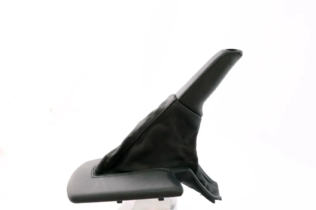 Handbrake Lever Cover Schwarz Black to BMW Z4 Series E85 E86 with Part number 7114362 BMW Z4 Series E85 E86 Handbrake Lever Cover Schwarz Black - SKU rhd-7114362 - Part number 7114362