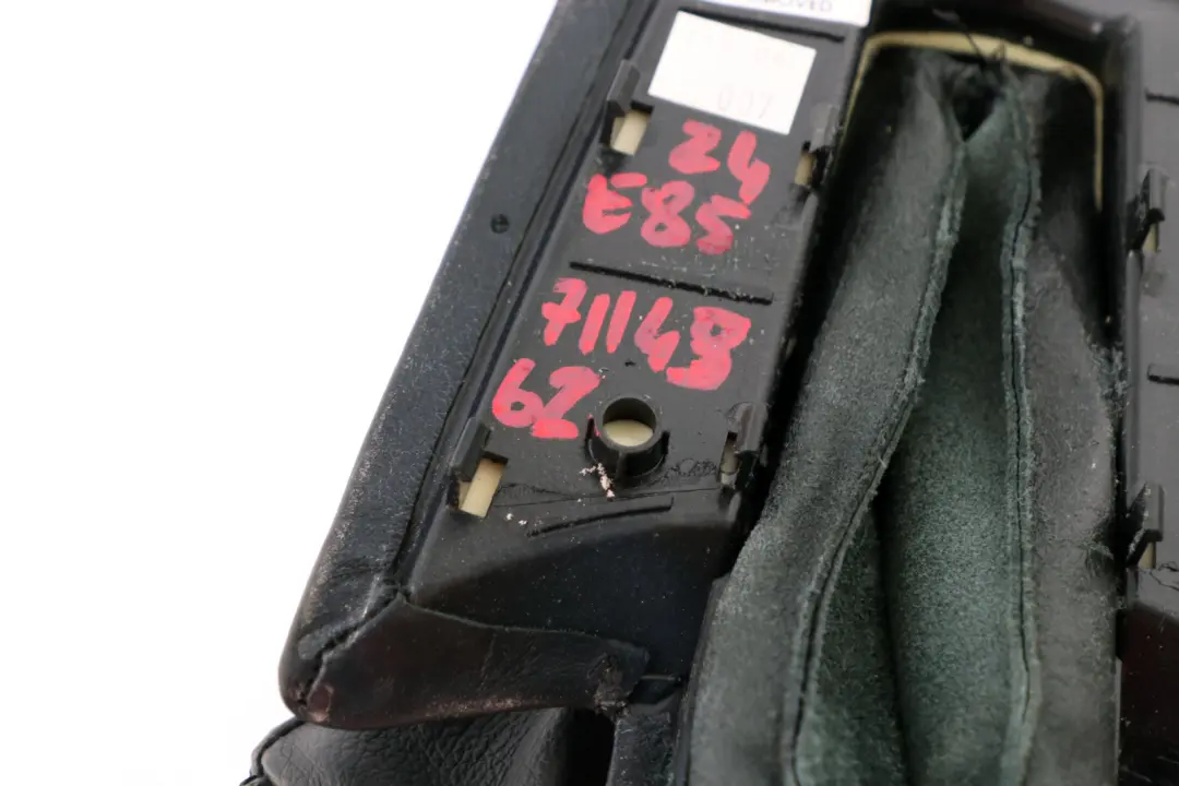 Handbrake Lever Cover Schwarz Black to BMW Z4 Series E85 E86 with Part number 7114362 BMW Z4 Series E85 E86 Handbrake Lever Cover Schwarz Black - SKU rhd-7114362 - Part number 7114362