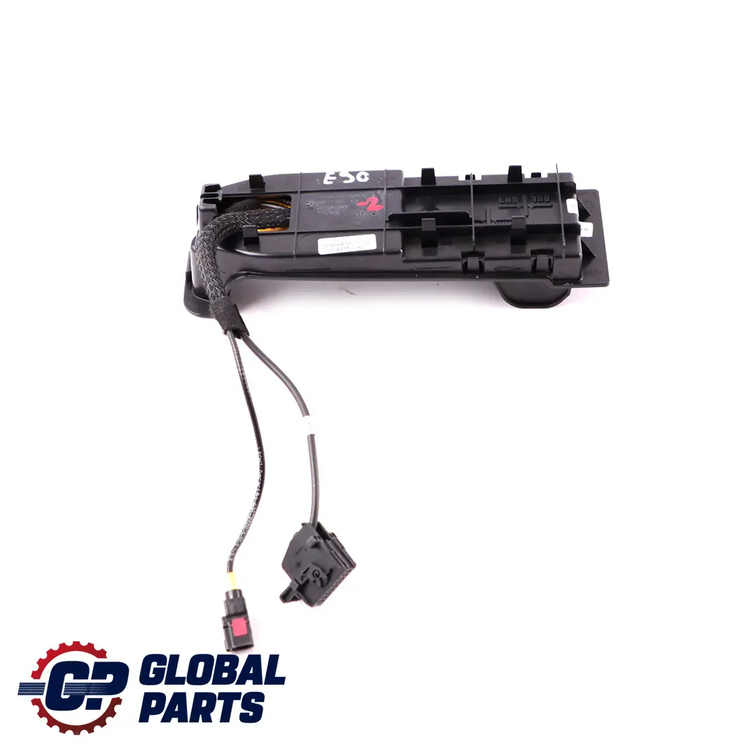 Phone Holder Eject Box Centre Console Armrest to BMW 3 Series 2 E90 E91 E92 E93 with Part number 7118054 BMW 3 Series 2 E90 E91 E92 E93 Phone Holder Eject Box Centre Console Armrest - SKU rhd-7118054-2 - Part number 7118054