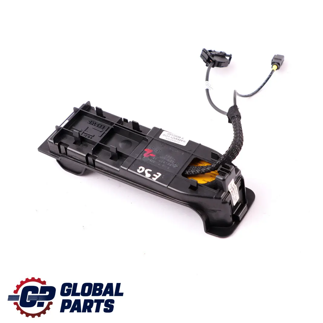 Phone Holder Eject Box Centre Console Armrest to BMW 3 Series 2 E90 E91 E92 E93 with Part number 7118054 BMW 3 Series 2 E90 E91 E92 E93 Phone Holder Eject Box Centre Console Armrest - SKU rhd-7118054-2 - Part number 7118054