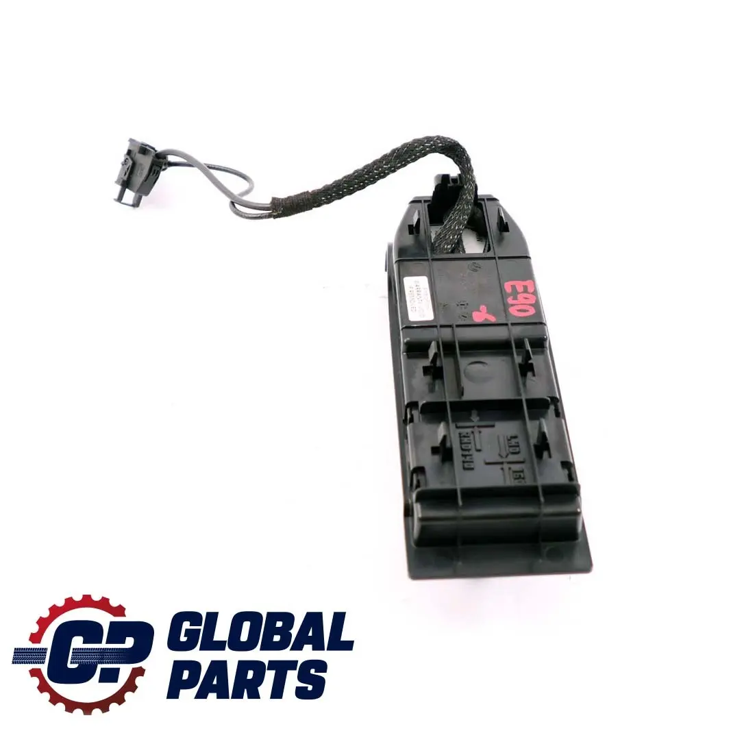 Phone Holder Eject Box Console Centre Armrest to BMW 3 Series E90 E91 E92 E93 LCi with Part number 7118054 BMW 3 Series E90 E91 E92 E93 LCi Phone Holder Eject Box Console Centre Armrest - SKU rhd-7118054-6 - Part number 7118054