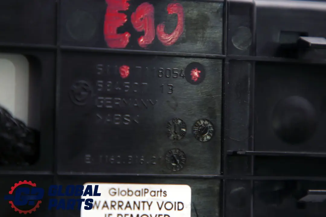 PHONE HOLDER EJECT BOX Centre Console Armrest to BMW 3 Series E90 E91 E92 E93 LCi with Part number 51167118054 BMW 3 Series E90 E91 E92 E93 LCi PHONE HOLDER EJECT BOX Centre Console Armrest - SKU rhd-7118054 - Part number 51167118054