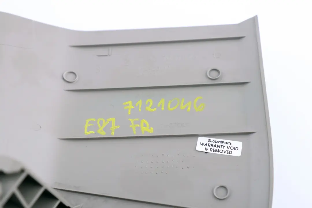 Front Right Lateral Trim Panel O/S Beige to BMW 1 Series E81 E82 E87 LCi with Part number 7121046 BMW 1 Series E81 E82 E87 LCi Front Right Lateral Trim Panel O/S Beige - SKU rhd-7121046 - Part number 7121046