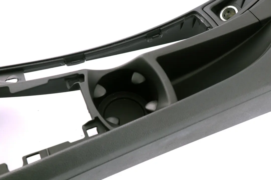 Centre Console Cup Holder Sat Nav iDrive Black to BMW 1 SERIES E81 E87 LCI with Part number 7125527 BMW 1 SERIES E81 E87 LCI Centre Console Cup Holder Sat Nav iDrive Black - SKU rhd-7125527 - Part number 7125527