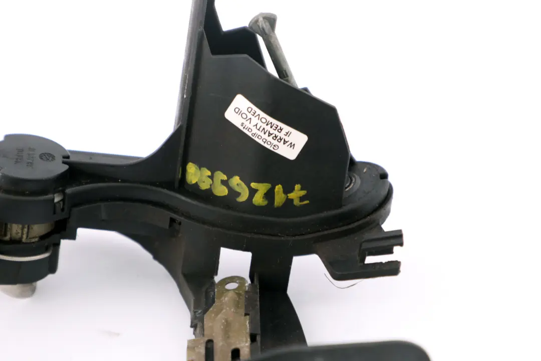 Carrier Outside Door Handle Front Right Driver Side O/S to BMW 7 Series E65 E66 with Part number 7126990 BMW 7 Series E65 E66 Carrier Outside Door Handle Front Right Driver Side O/S - SKU rhd-7126990 - Part number 7126990