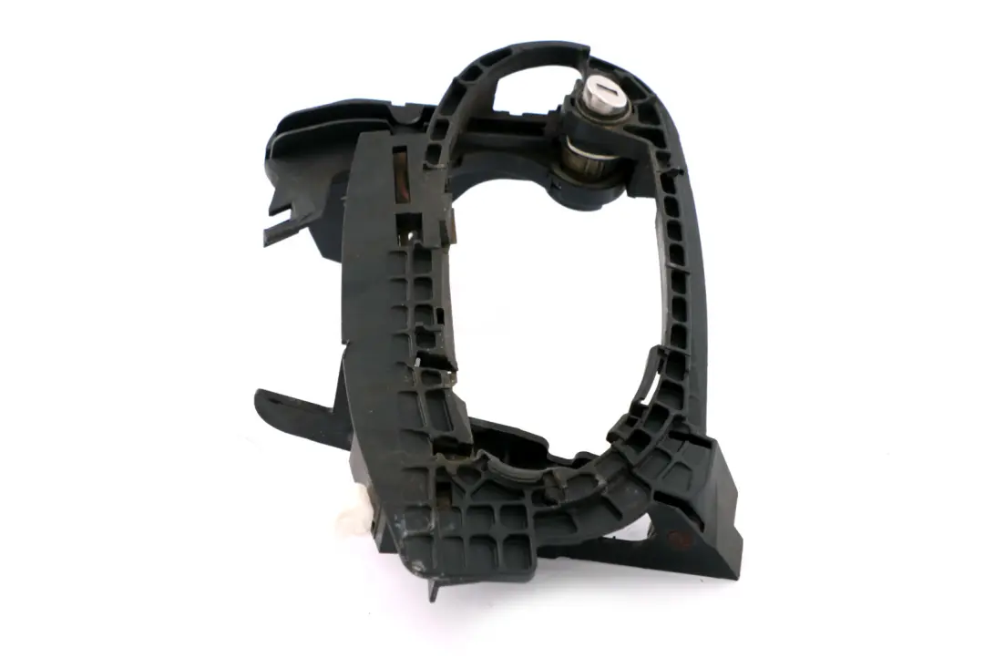 Carrier Outside Door Handle Front Right Driver Side O/S to BMW 7 Series E65 E66 with Part number 7126990 BMW 7 Series E65 E66 Carrier Outside Door Handle Front Right Driver Side O/S - SKU rhd-7126990 - Part number 7126990