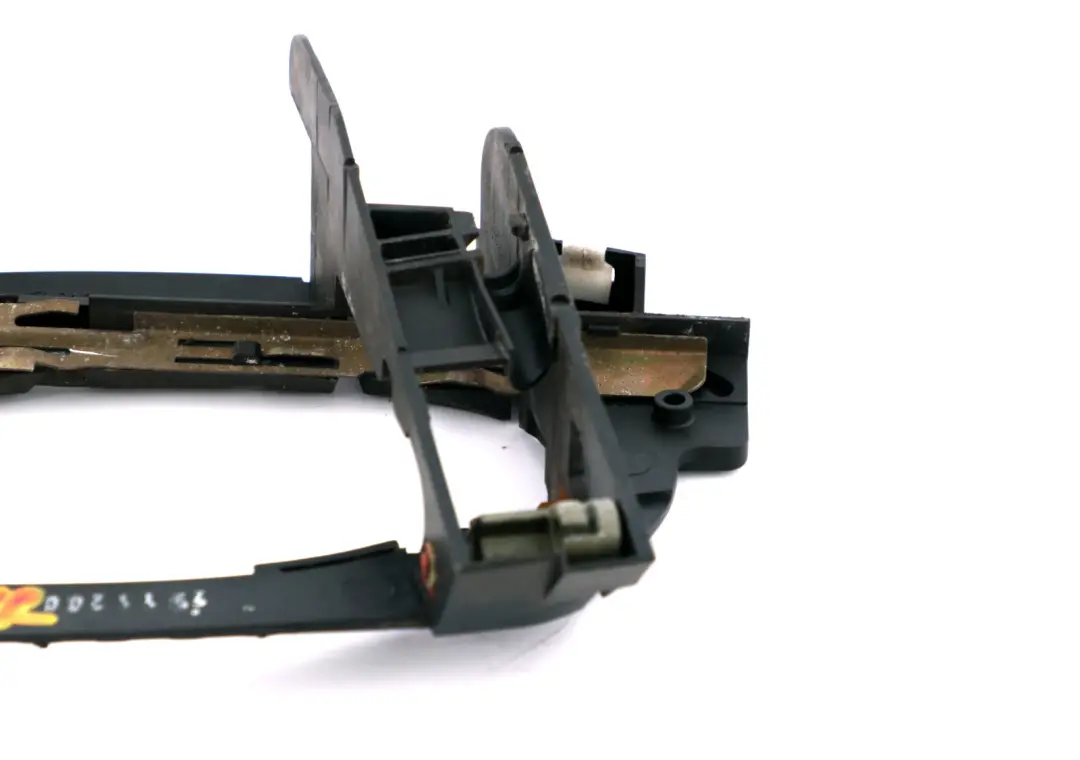 Carrier Outside Door Handle Front Right Driver Side O/S to BMW 7 Series E65 E66 with Part number 7126990 BMW 7 Series E65 E66 Carrier Outside Door Handle Front Right Driver Side O/S - SKU rhd-7126990 - Part number 7126990