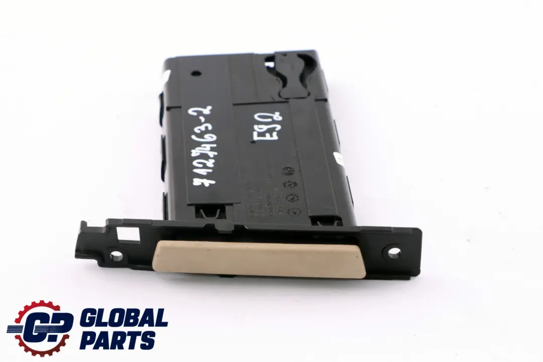 Passenger's Cup Drink Holder Left N/S Beige to BMW 3 Series 2 E90 E91 E92 E93 LCI with Part number 7127463 BMW 3 Series 2 E90 E91 E92 E93 LCI Passenger's Cup Drink Holder Left N/S Beige - SKU rhd-7127463-2 - Part number 7127463