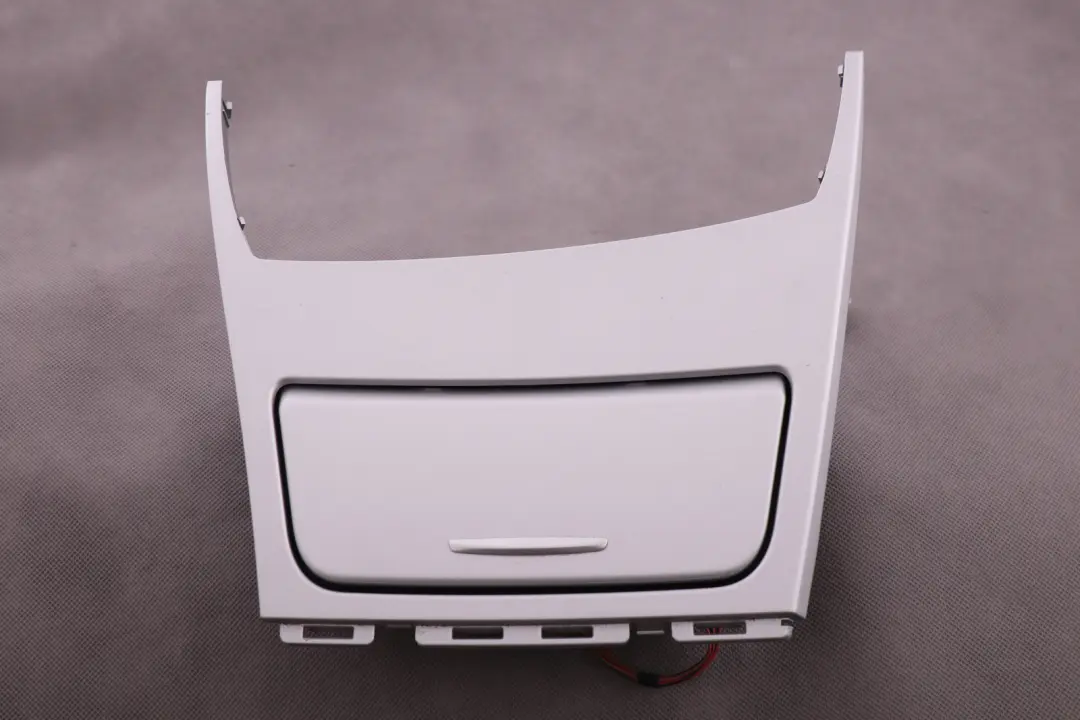 Ashtray Finisher Tray Front Decor Light Titan 7078571 to BMW 1 Series 3 E81 E87 with Part number 7129142 BMW 1 Series 3 E81 E87 Ashtray Finisher Tray Front Decor Light Titan 7078571 - SKU rhd-7129142-3 - Part number 7129142