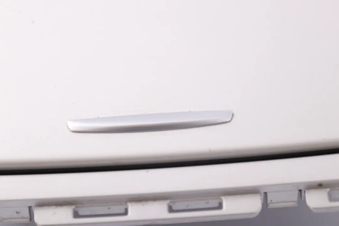 Ashtray Finisher Tray Front Decor Light Titan 7078571 to BMW 1 Series 4 E81 E87 with Part number 7129142 BMW 1 Series 4 E81 E87 Ashtray Finisher Tray Front Decor Light Titan 7078571 - SKU rhd-7129142-4 - Part number 7129142