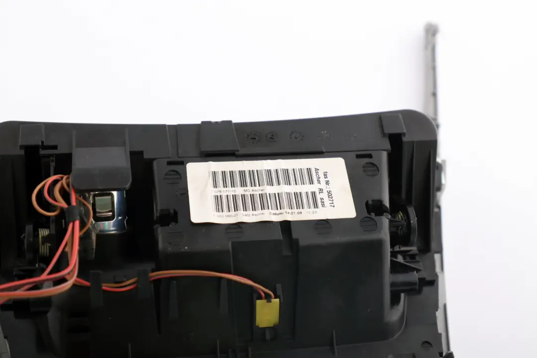 Ashtray Finisher Tray Front Decor Silver 7078571 to BMW 1 Series 9 E81 E87 with Part number 7129142 BMW 1 Series 9 E81 E87 Ashtray Finisher Tray Front Decor Silver 7078571 - SKU rhd-7129142-9 - Part number 7129142