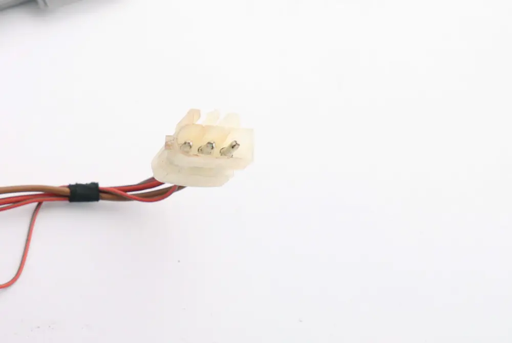 Ashtray Finisher Tray Front Decor Silver 7078571 to BMW 1 Series 9 E81 E87 with Part number 7129142 BMW 1 Series 9 E81 E87 Ashtray Finisher Tray Front Decor Silver 7078571 - SKU rhd-7129142-9 - Part number 7129142