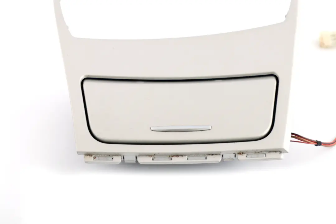 Ashtray Finisher Tray Front Decor Silver 7078571 to BMW 1 Series 9 E81 E87 with Part number 7129142 BMW 1 Series 9 E81 E87 Ashtray Finisher Tray Front Decor Silver 7078571 - SKU rhd-7129142-9 - Part number 7129142