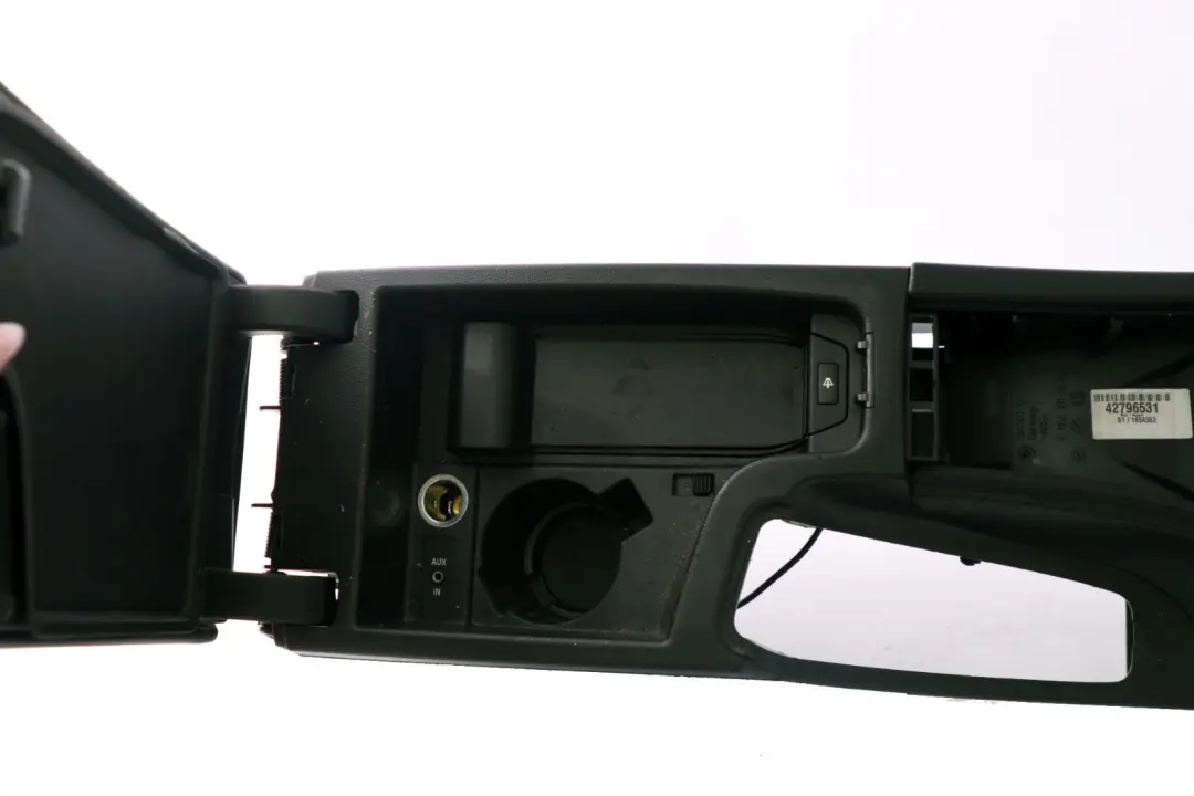 Split Slide Black Leather Centre Console Armrest to BMW 3 Series E90 E91 E92 E93 with Part number 7130692 BMW 3 Series E90 E91 E92 E93 Split Slide Black Leather Centre Console Armrest - SKU rhd-7130692-9 - Part number 7130692
