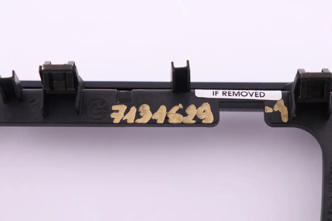 Shift Trim Aluminium Kodiak Silber to BMW 1 Series 1 E87 Cover Gear with Part number 7131629 BMW 1 Series 1 E87 Cover Gear Shift Trim Aluminium Kodiak Silber - SKU rhd-7131629-1 - Part number 7131629