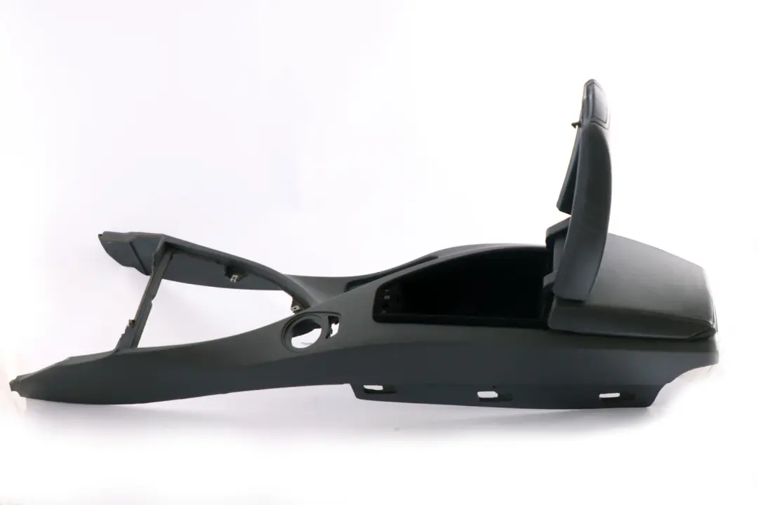 Centre Console Armrest Part Basaltgrau Grey to BMW 6 Series E63 E64 Coupe Cabrio with Part number 7145204 BMW 6 Series E63 E64 Coupe Cabrio Centre Console Armrest Part Basaltgrau Grey - SKU rhd-7131829 - Part number 7145204
