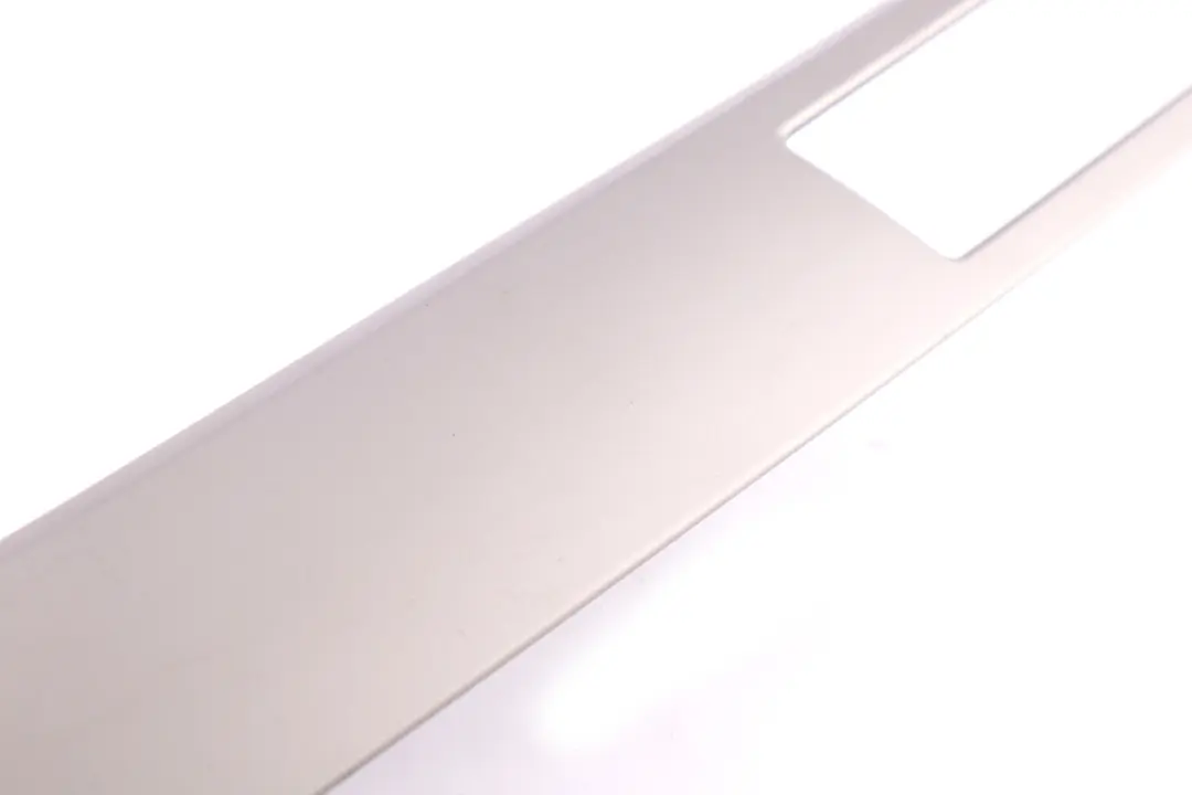 Decorative Dashboard Strip Titan 90 Silver Left N/S to BMW 3 Series E90 E91 with Part number 7132846 BMW 3 Series E90 E91 Decorative Dashboard Strip Titan 90 Silver Left N/S - SKU rhd-7132846-4 - Part number 7132846