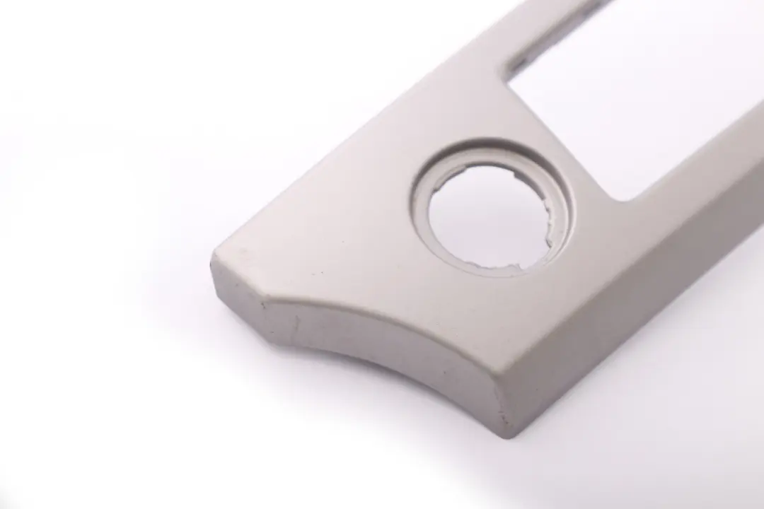 Dekorative Armaturenbrettleiste links Titansilber für BMW 3 8 E90 E91 mit Teilenummer 7132846 BMW 3 8 E90 E91 Dekorative Armaturenbrettleiste links Titansilber - SKU rhd-7132846-8 - Teilenummer 7132846