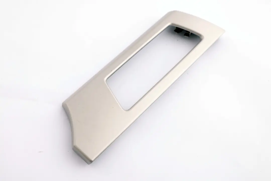 Decorative Strip Dashboard Dash Right Satin Silver O/S to BMW 3 Series E90 E91 LCI with Part number 9197276 BMW 3 Series E90 E91 LCI Decorative Strip Dashboard Dash Right Satin Silver O/S - SKU rhd-7132848-13 - Part number 9197276