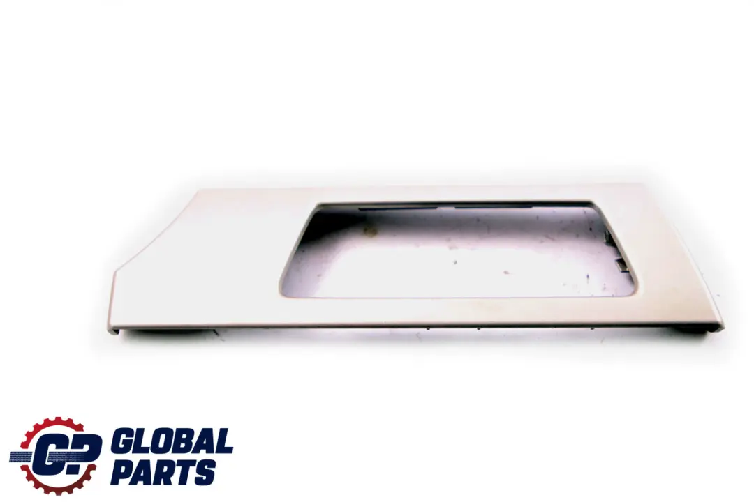 Decorative Strip Dashboard Right Satin Silver to BMW 3 Series E90 E91 LCI E92 E93 with Part number 9197276 BMW 3 Series E90 E91 LCI E92 E93 Decorative Strip Dashboard Right Satin Silver - SKU rhd-7132848-8 - Part number 9197276