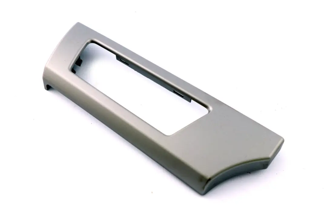 Decorative Strip Dashboard Right O/S Titan 90 Silver to BMW 3 Series 9 E90 E91 with Part number 7132848 BMW 3 Series 9 E90 E91 Decorative Strip Dashboard Right O/S Titan 90 Silver - SKU rhd-7132848-9 - Part number 7132848