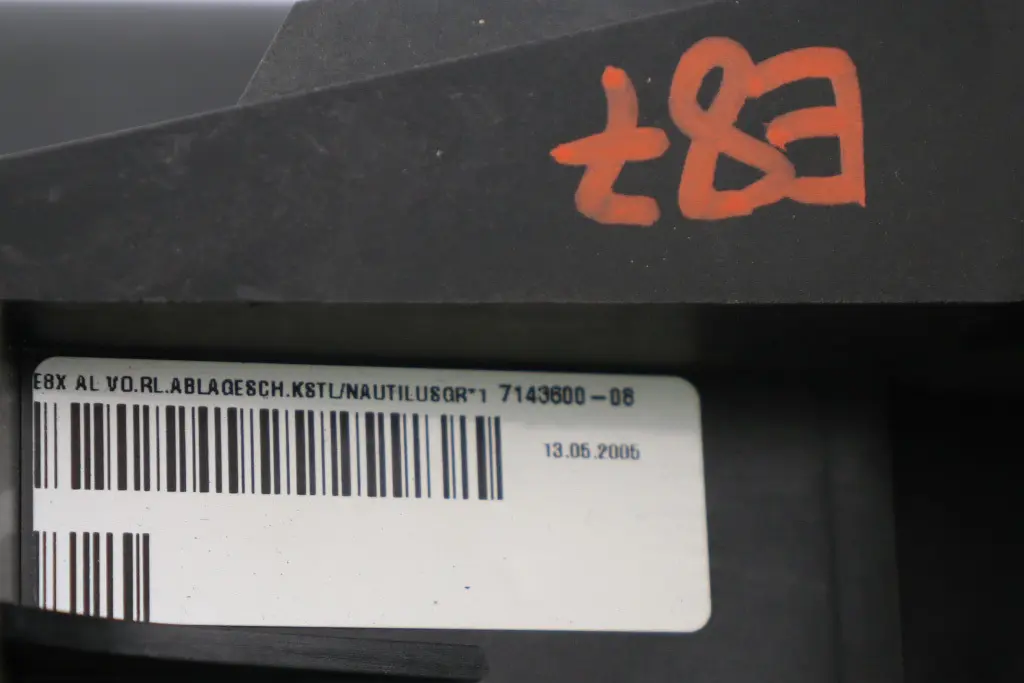 BMW 1 Series E81 E82 E87 Centre Console Armrest Arm Rest Trim Alaska Grau Grey - SKU rhd-7143600 - Part number 7143600