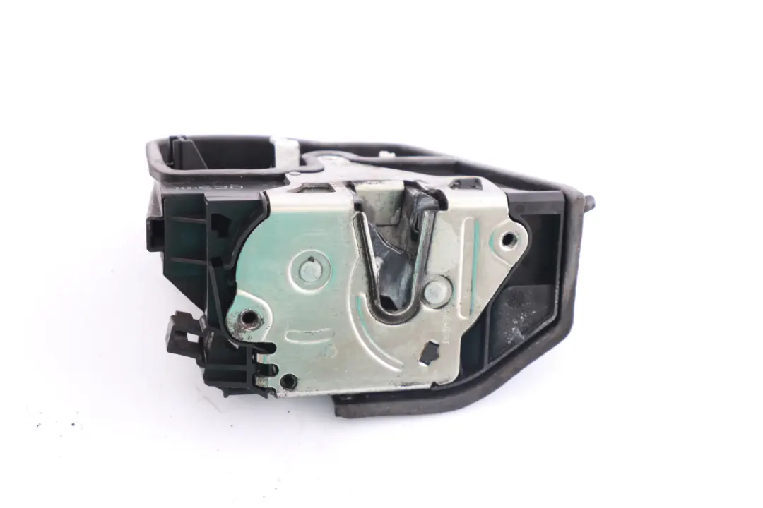 O/S Right Front Door Latch Actuator Catch to BMW E60 E87 E90 with Part number 7154620 BMW E60 E87 E90 O/S Right Front Door Latch Actuator Catch - SKU rhd-7154620 - Part number 7154620