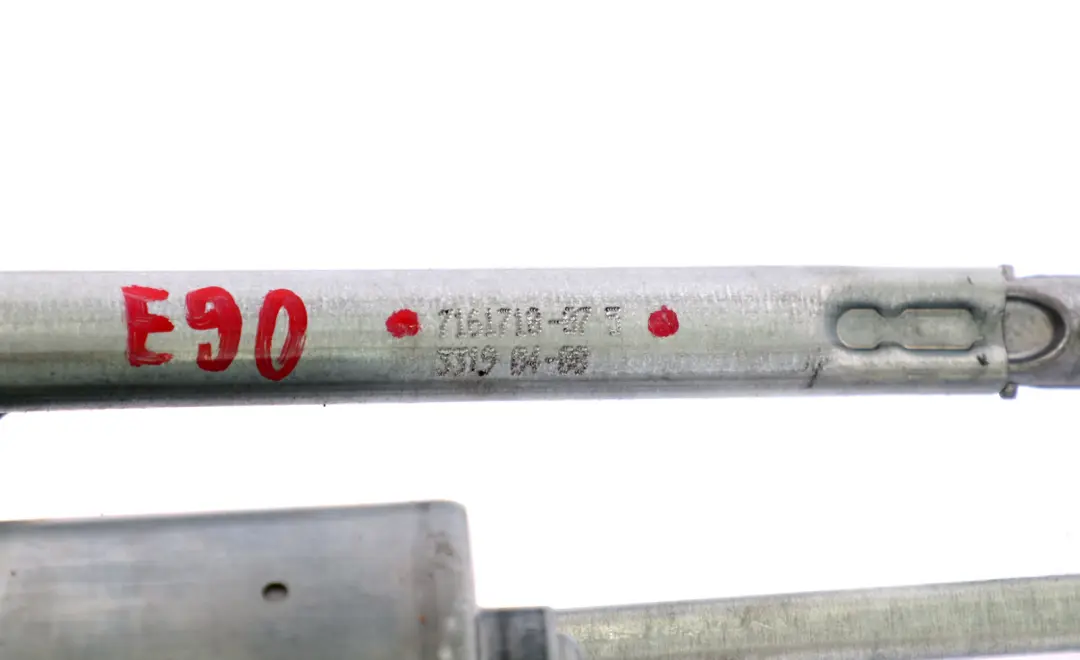 Wiper System Windscreen Complete Motor System to BMW 3 Series E90 E91 E92 with Part number 7161710 BMW 3 Series E90 E91 E92 Wiper System Windscreen Complete Motor System - SKU rhd-7161710 - Part number 7161710