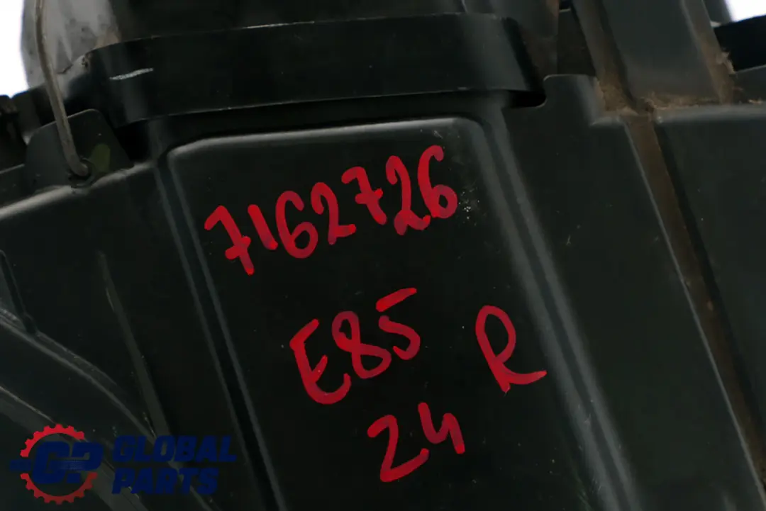 Headlight Light Lamp Front Right O/S to BMW Z4 Series E85 with Part number 7165652 BMW Z4 Series E85 Headlight Light Lamp Front Right O/S - SKU rhd-7162726 - Part number 7165652