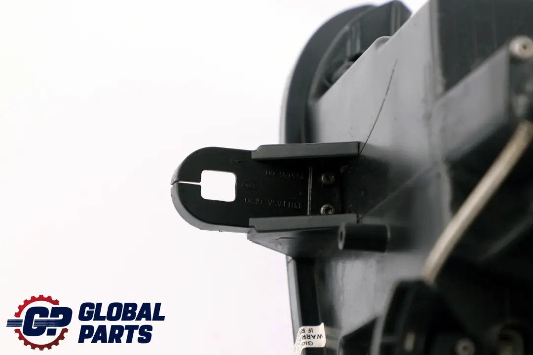 Headlight Light Lamp Front Right O/S to BMW Z4 Series E85 with Part number 7165652 BMW Z4 Series E85 Headlight Light Lamp Front Right O/S - SKU rhd-7162726 - Part number 7165652