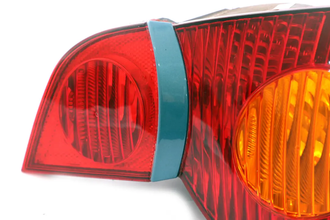 Tail Light Lamp Right Rear O/S Maldives Blue to BMW Z4 Series 2 E85 Rear with Part number 7165724 BMW Z4 Series 2 E85 Rear Tail Light Lamp Right Rear O/S Maldives Blue - SKU rhd-7165724-2 - Part number 7165724