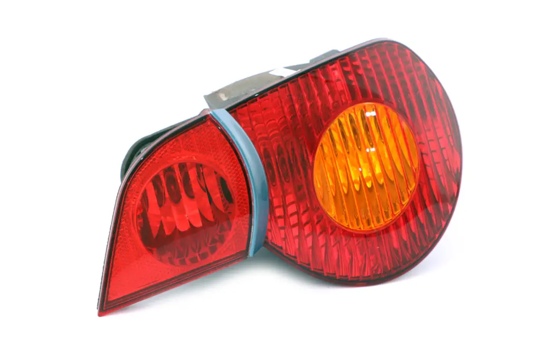 Tail Light Lamp Right Rear O/S Maldives Blue to BMW Z4 Series 2 E85 Rear with Part number 7165724 BMW Z4 Series 2 E85 Rear Tail Light Lamp Right Rear O/S Maldives Blue - SKU rhd-7165724-2 - Part number 7165724
