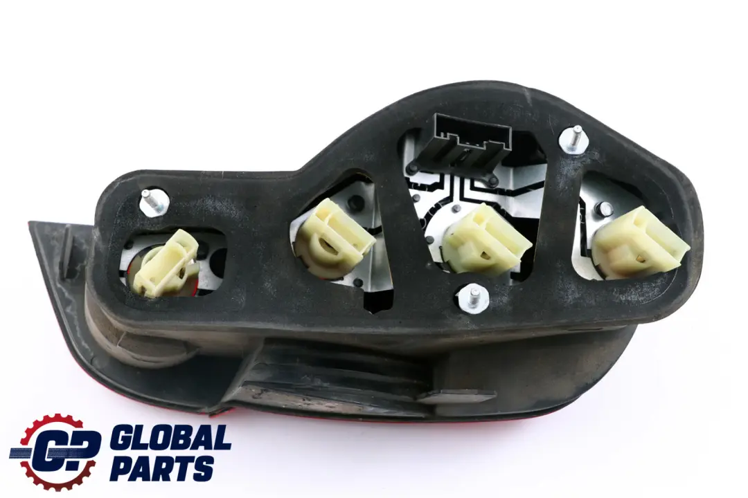 Tail Light Lamp Right Rear O/S Hellrot Red 314 to BMW Z4 Series E85 Rear with Part number 7165724 BMW Z4 Series E85 Rear Tail Light Lamp Right Rear O/S Hellrot Red 314 - SKU rhd-7165724-3 - Part number 7165724