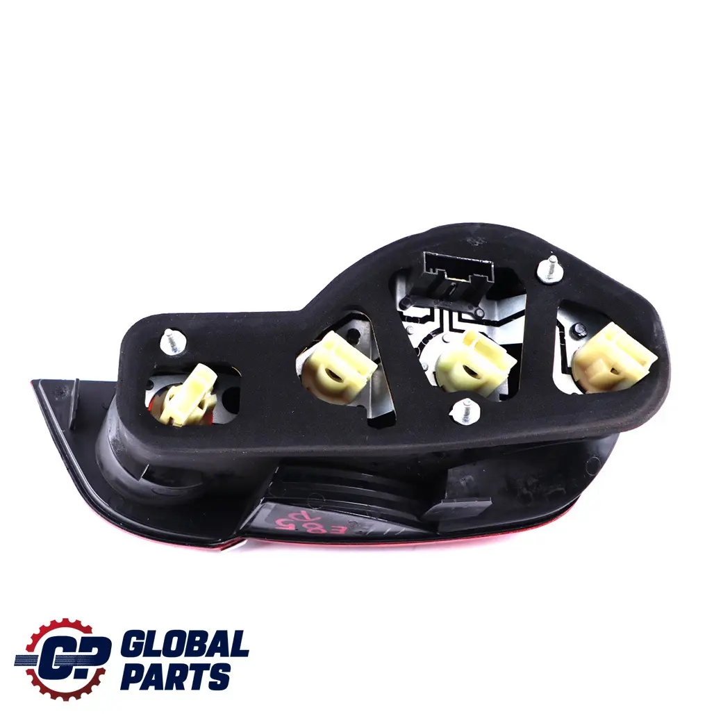 Tail Light Lamp Right Rear O/S Titansilber Silver 354 to BMW Z4 E85 Rear with Part number 7165724 BMW Z4 E85 Rear Tail Light Lamp Right Rear O/S Titansilber Silver 354 - SKU rhd-7165724-5 - Part number 7165724